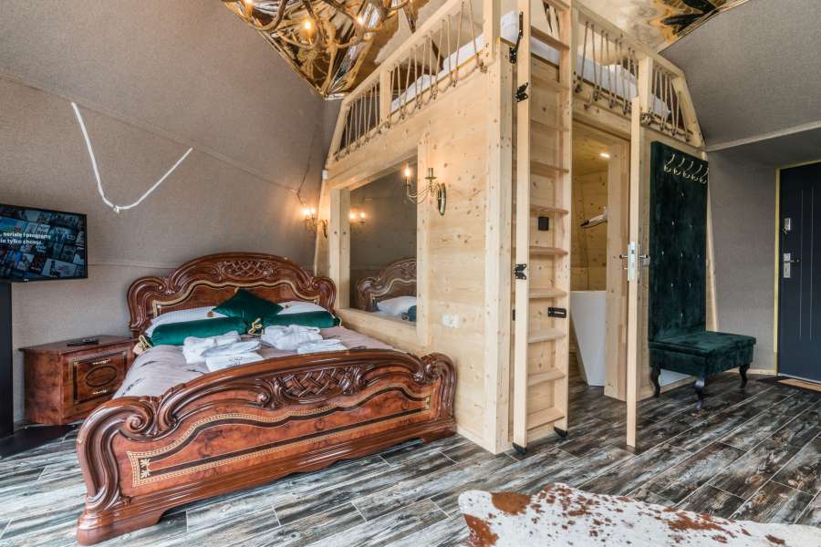 Myśliwski - domek, namiot, glamp